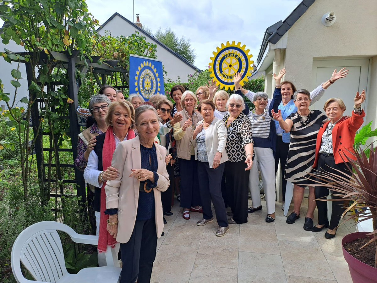 association caritative tours